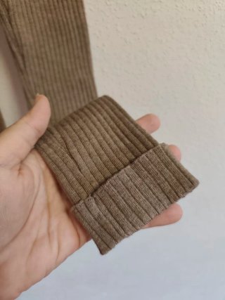 Leggings de punto de niña talla 9 años de Zara.