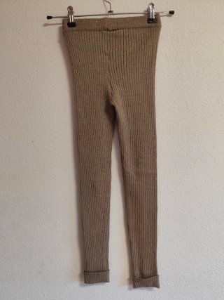 Leggings de punto de niña talla 9 años de Zara.