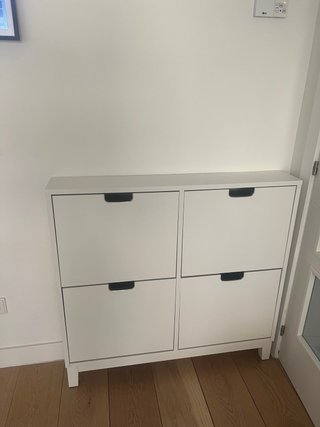Zapatero estrecho Ikea blanco montado