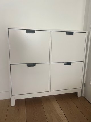 Zapatero estrecho Ikea blanco montado