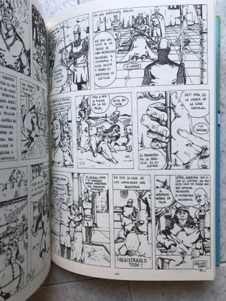Comic. MEDIA VIDA DE COMIC.