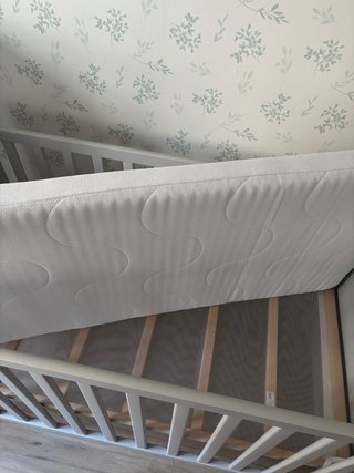 Cuna IKEA SUNDVIK gris + colchón 60x120