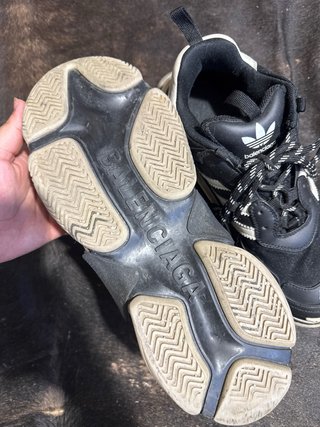 Balenciaga x Adidas Triple S Talla 43