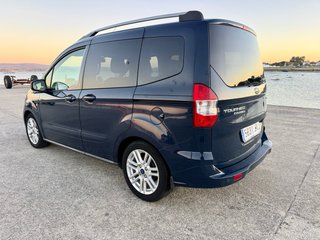 Ford Tourneo de único dueño solo 138.000km