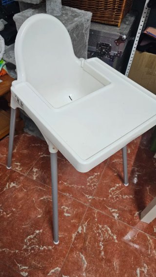 Trona infantil blanca
