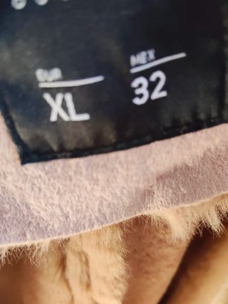 Chaqueta rosa con borreguito