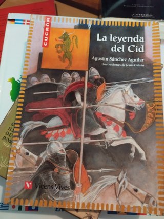 vendo dicionario ,enciclopedia y varias novelas et