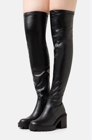 Botas altas negras