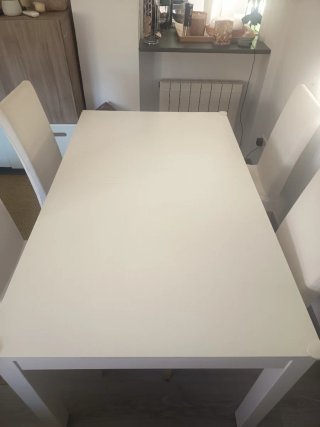 Set de mesa extensible BJUSRTA y 4 Sillas HARRY