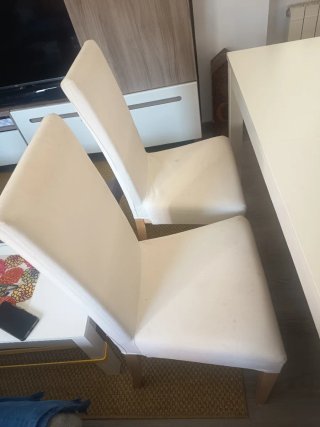 Set de mesa extensible BJUSRTA y 4 Sillas HARRY