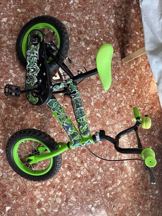 Bicicleta infantil Hulk 12 pulgadas
