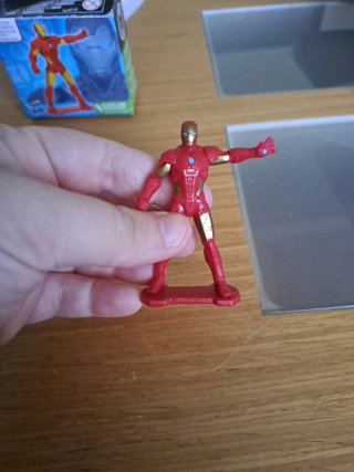 Lote 5 tortugas y figura Iron Man