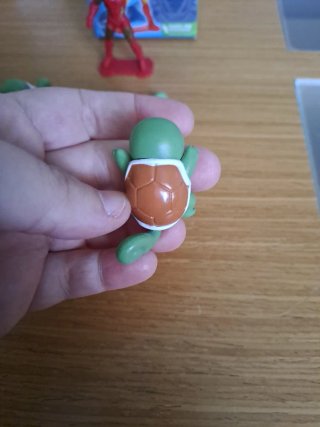 Lote 5 tortugas y figura Iron Man