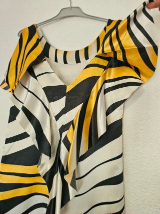 Vestido fiesta estampado talla 38