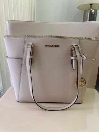Bolso Michael Kors Beige y Dorado