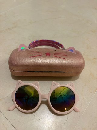 Gafas de sol gatita para niña