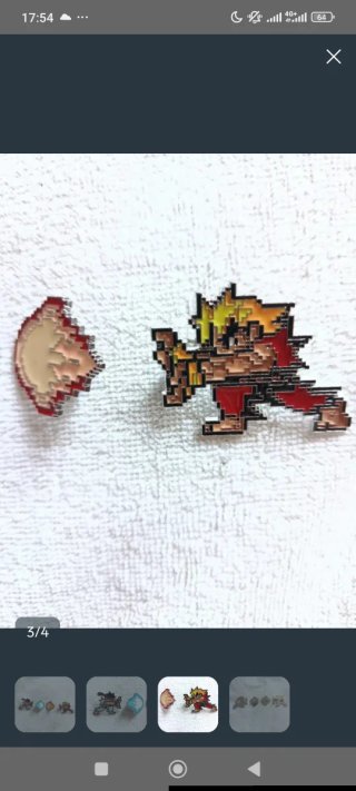 Pin Pixel Art Ken de Street Fighter con bola