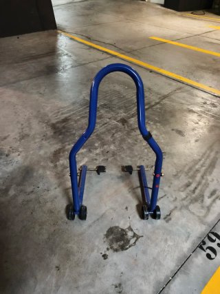 Caballete para moto azul