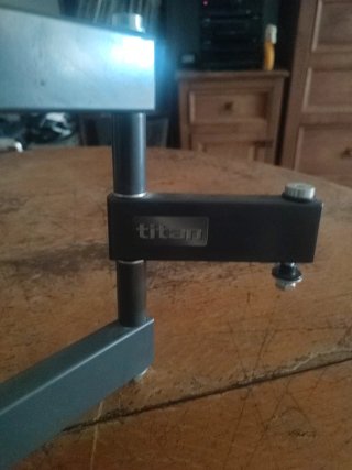 Soporte universal para televisor de grandes dimens