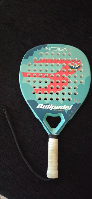 Pala Bullpadel INDIGA Niño/a Poco Uso