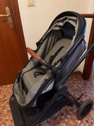 Carrito bebé gris 0-4 años