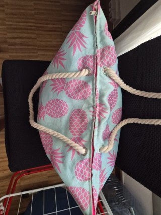 Bolso de playa piñas