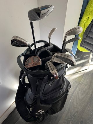 Bolsa de Golf TaylorMade con Palos