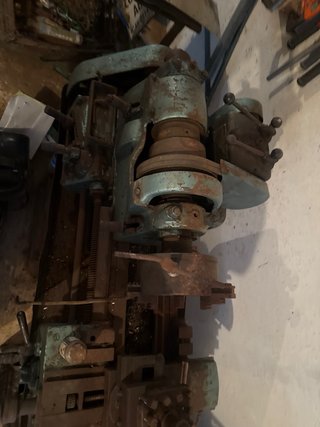 Torno de metal industrial