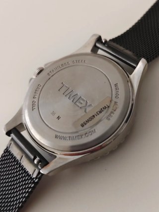 Reloj Timex Ocean Negro, WR 100M, bisel giratorio