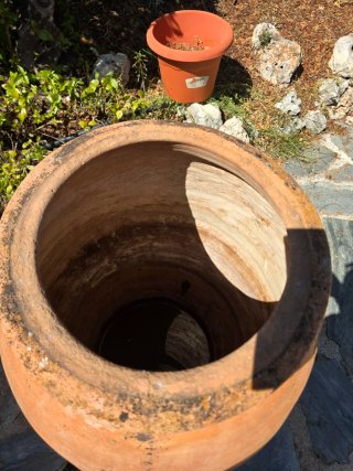 Tinajas Antiguas de Barro