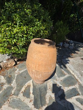 Tinajas Antiguas de Barro