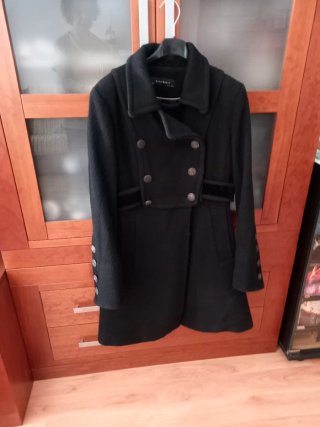 Abrigo Zara Negro