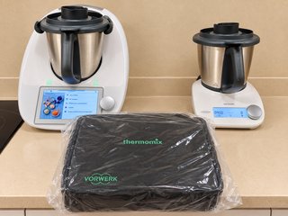 Thermomix TM6 + Thermomix Friend + maletín nuevo