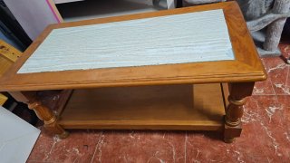 Mesa de centro de madera y cristal