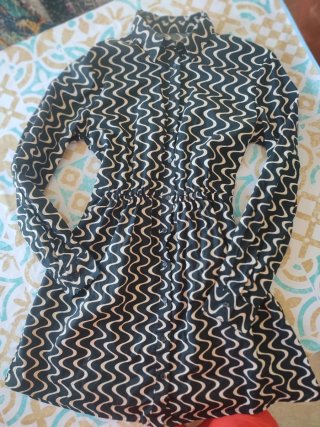 Vestido Stradivarius estampado ondas Talla S