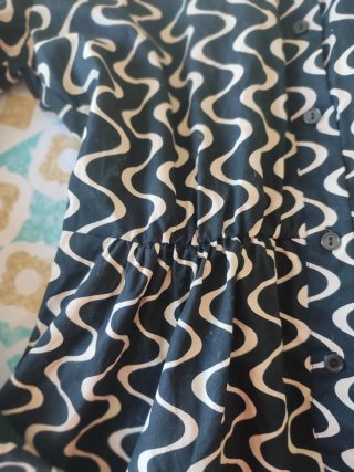 Vestido Stradivarius estampado ondas Talla S