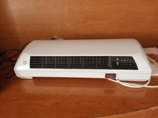 Calefactor eléctrico blanco