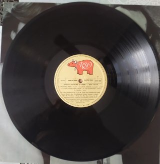 Vinilo Bee Gees Spirits Having Flown LP.