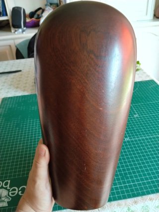 Jarrón de madera artesanal