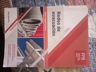 Libros de 2 de FP básica de fabricación y montaje