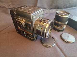 Rolleiflex 6006 + 2 objetivos, cargador y baterías