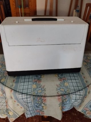 Máquina de coser Alfa