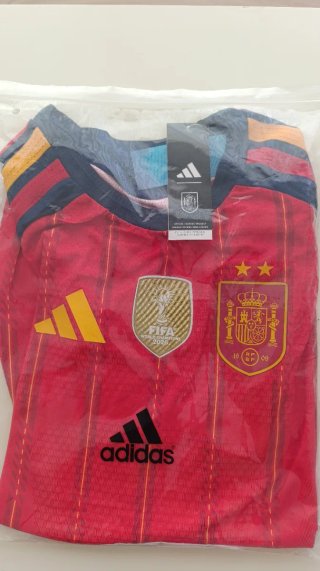 Camiseta Adidas España Mundial 2026 Ed. Campeón