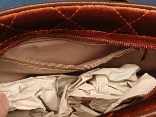 NUEVO! BOLSO TERCIOPELO MARRÓN GIOVANNA MILANO. Si