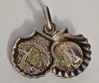 Preciosa Medalla de plata Devocional Covadonga