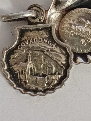 Preciosa Medalla de plata Devocional Covadonga