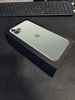iPhone 11 Pro Max 64GB Negro