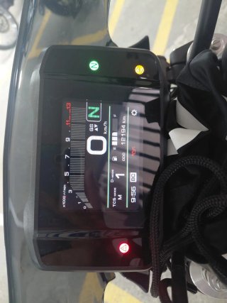 Yamaha MT-09 Gris