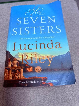 The Seven Sisters – Lucinda Riley
