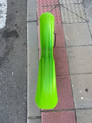 Guardabarros delantero Kawasaki KLX 300 original